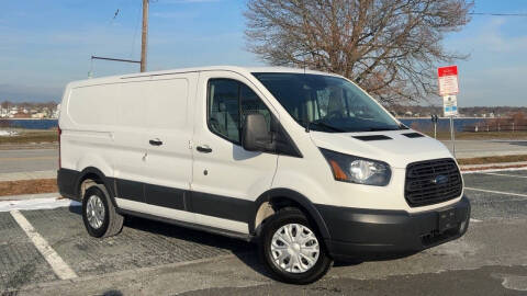 2017 Ford Transit Van  RWD photo