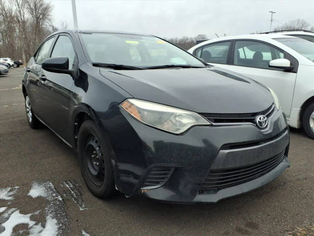 2016 Toyota Corolla LE FWD photo