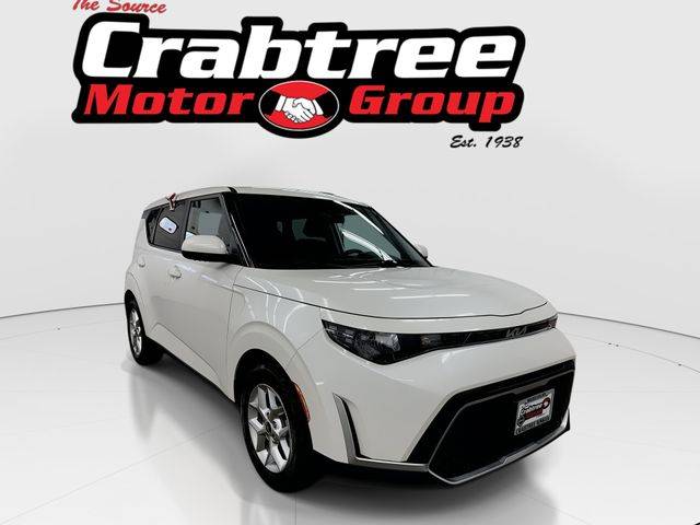 2023 Kia Soul LX FWD photo
