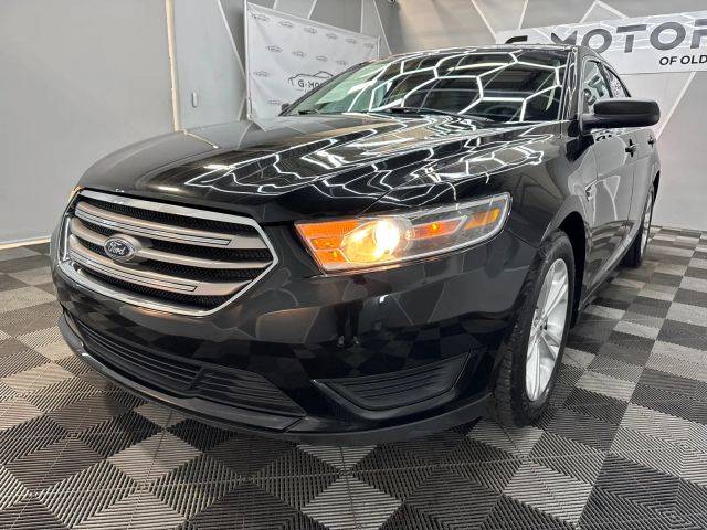2015 Ford Taurus SE FWD photo