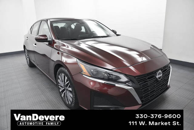 2023 Nissan Altima 2.5 SV FWD photo