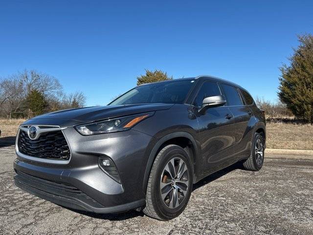 2023 Toyota Highlander L FWD photo