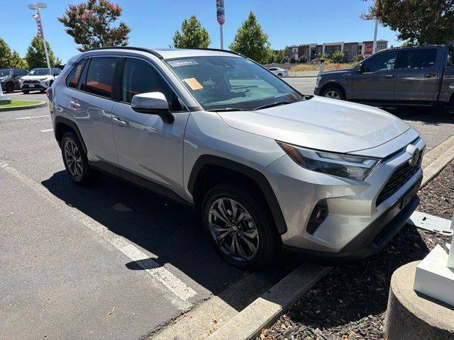 2022 Toyota RAV4 Hybrid XLE Premium AWD photo