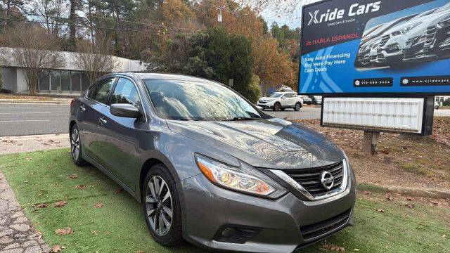 2017 Nissan Altima 2.5 SV FWD photo