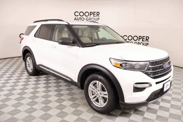 2023 Ford Explorer XLT 4WD photo