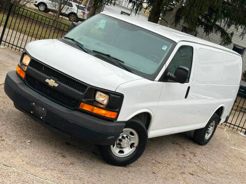 2016 Chevrolet Express Cargo  RWD photo