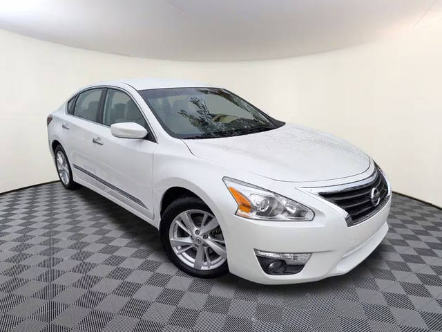 2015 Nissan Altima 2.5 SV FWD photo
