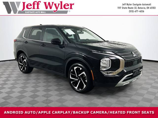 2023 Mitsubishi Outlander SE Special Edition 4WD photo