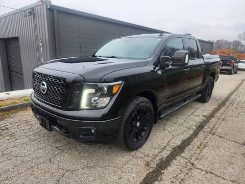 2018 Nissan Titan SV 4WD photo
