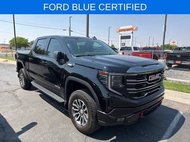 2022 GMC Sierra 1500 AT4 4WD photo