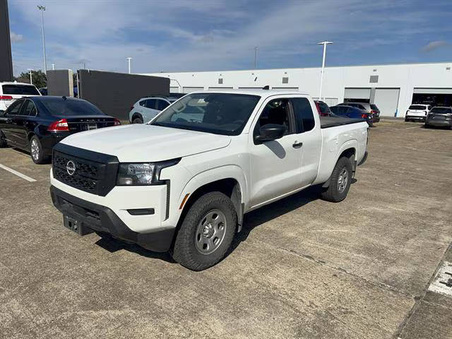 2022 Nissan Frontier S 4WD photo