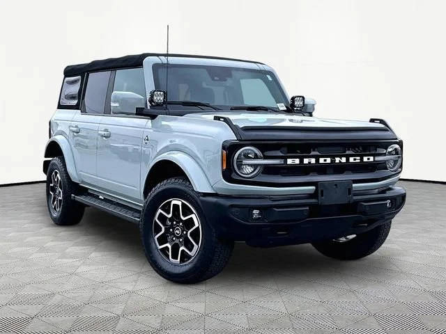2022 Ford Bronco 4 Door Base 4WD photo