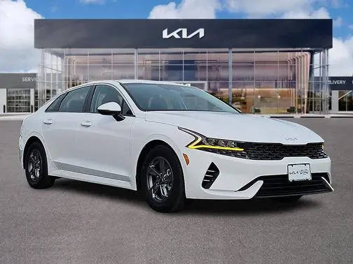 2023 Kia K5 LXS FWD photo