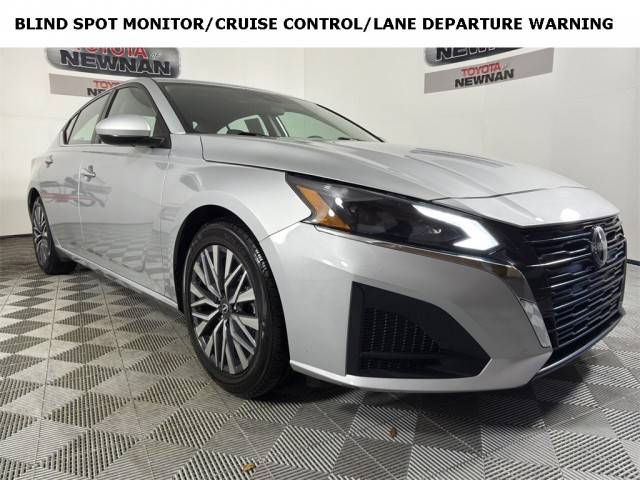 2023 Nissan Altima 2.5 SV FWD photo