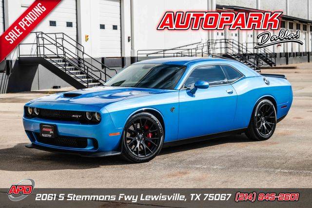 2015 Dodge Challenger SRT Hellcat RWD photo