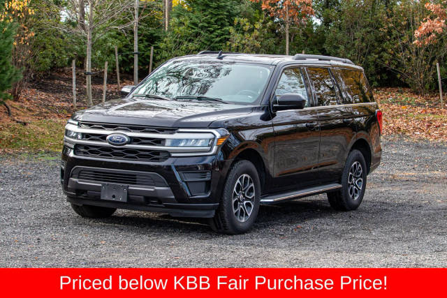 2023 Ford Expedition XLT 4WD photo