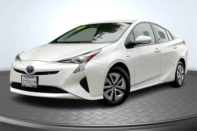 2017 Toyota Prius One FWD photo