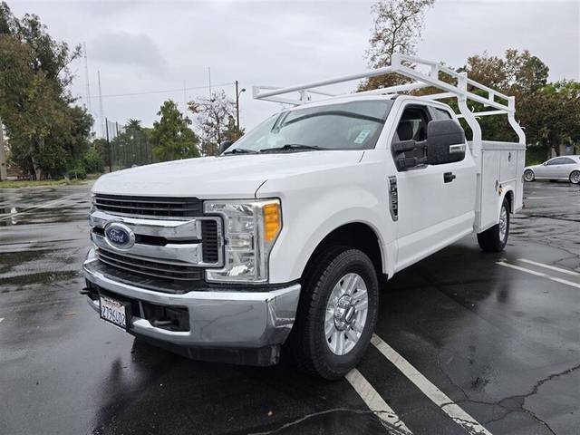 2017 Ford F-250 Super Duty XL RWD photo