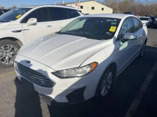 2020 Ford Fusion SE FWD photo