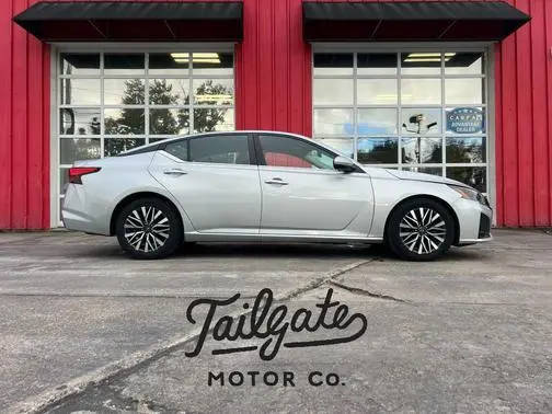 2023 Nissan Altima 2.5 SV FWD photo