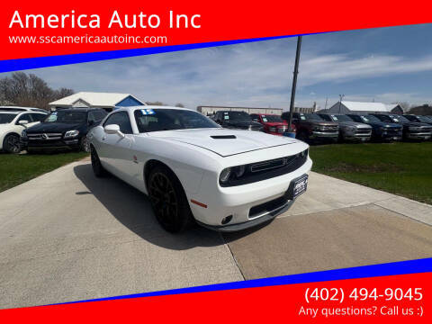 2015 Dodge Challenger R/T Plus RWD photo