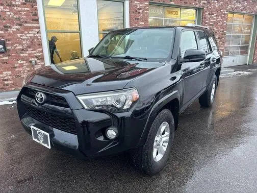 2016 Toyota 4Runner SR5 4WD photo