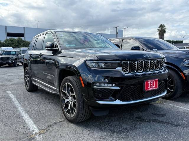 2022 Jeep Grand Cherokee Summit Reserve 4WD photo