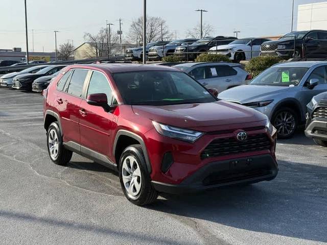 2023 Toyota RAV4 LE AWD photo