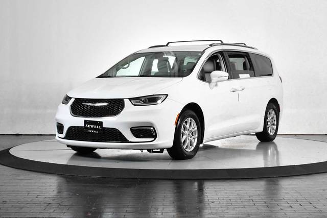 2021 Chrysler Pacifica Minivan Touring L FWD photo