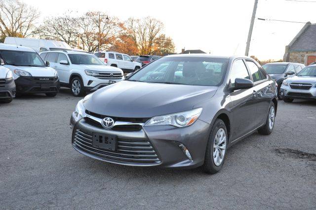 2016 Toyota Camry LE FWD photo