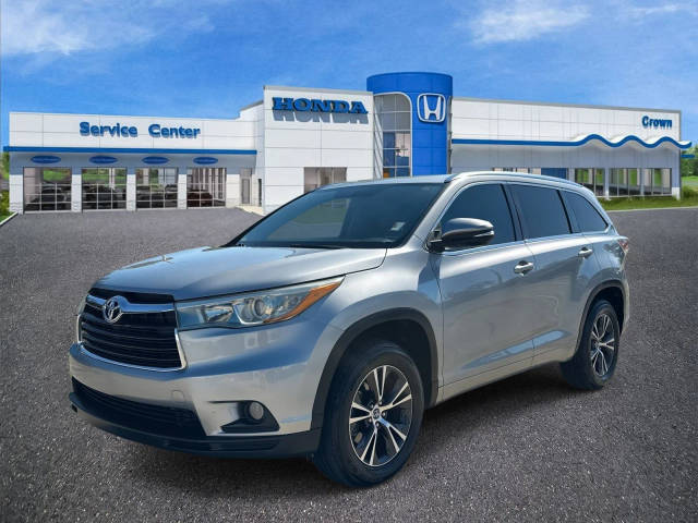 2016 Toyota Highlander XLE FWD photo