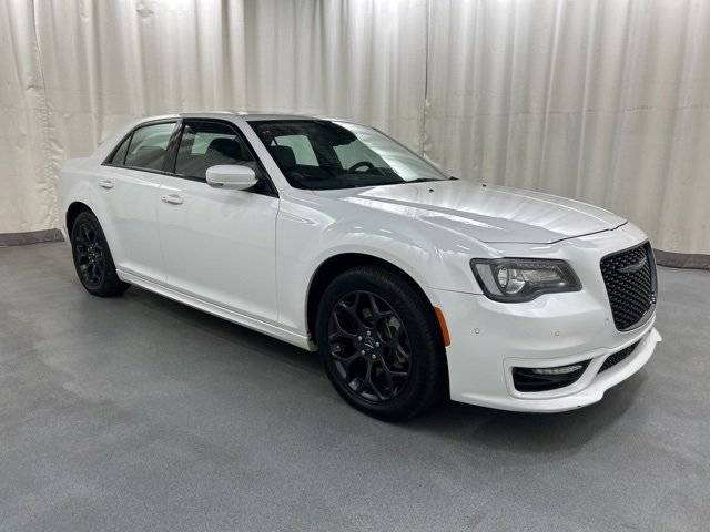 2023 Chrysler 300 Touring L AWD photo