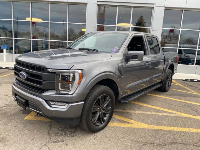 2023 Ford  LARIAT 4WD photo