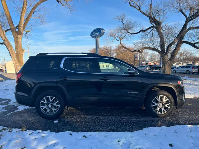 2023 GMC Acadia SLT AWD photo