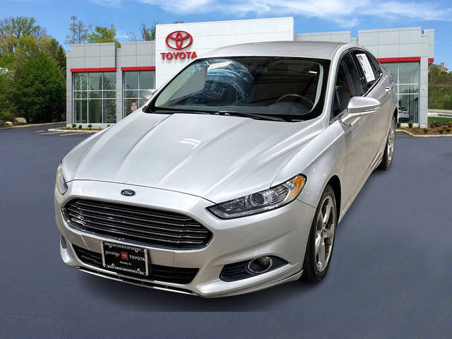 2015 Ford Fusion SE FWD photo