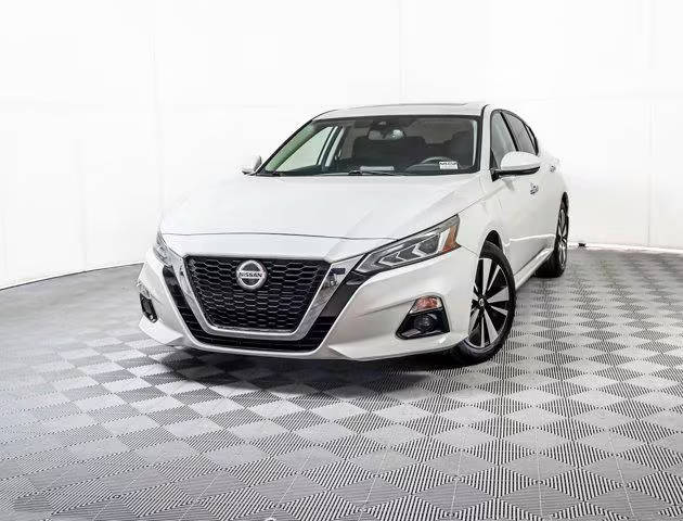 2019 Nissan Altima 2.5 SV FWD photo