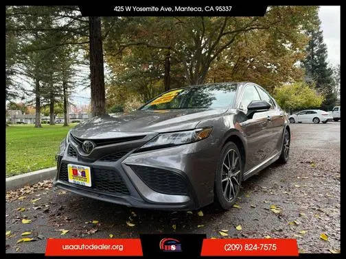 2023 Toyota Camry SE FWD photo