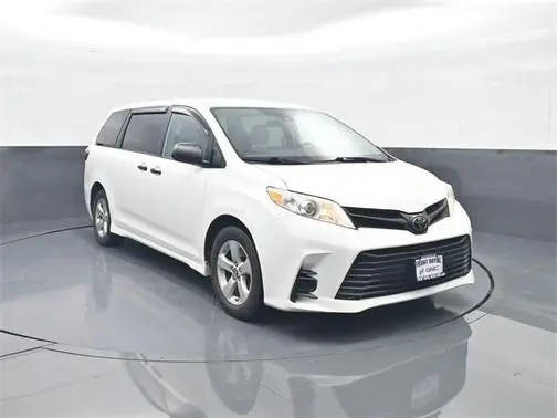 2020 Toyota Sienna L FWD photo