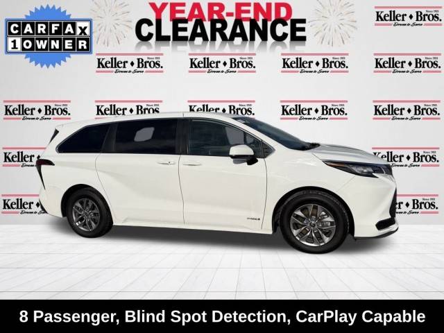 2021 Toyota Sienna LE AWD photo