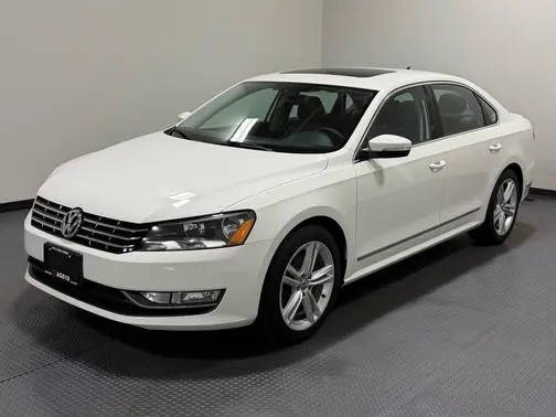 2015 Volkswagen Passat 1.8T SEL Premium FWD photo