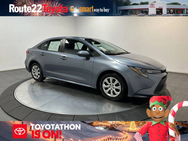 2023 Toyota Corolla LE FWD photo