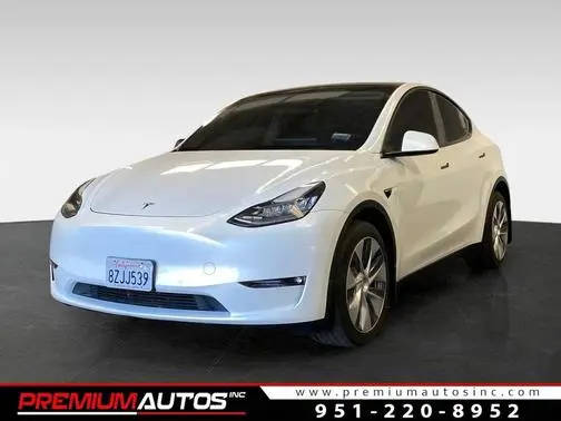 2022 Tesla Model Y Long Range AWD photo