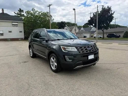 2016 Ford Explorer XLT 4WD photo