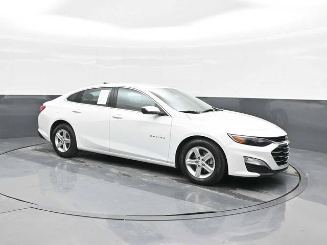 2022 Chevrolet Malibu LS FWD photo