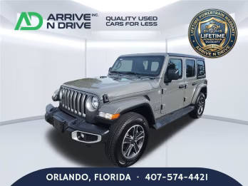 2023 Jeep Wrangler Unlimited Sahara 4WD photo