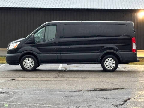 2017 Ford Transit Van  RWD photo