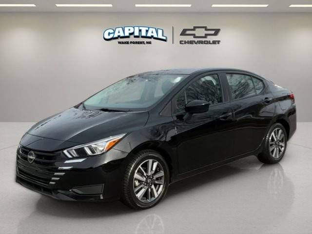 2023 Nissan Versa SV FWD photo