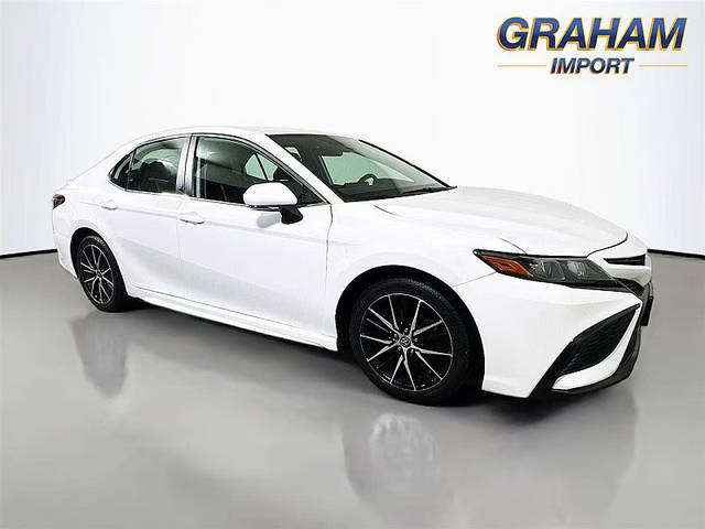 2022 Toyota Camry SE FWD photo