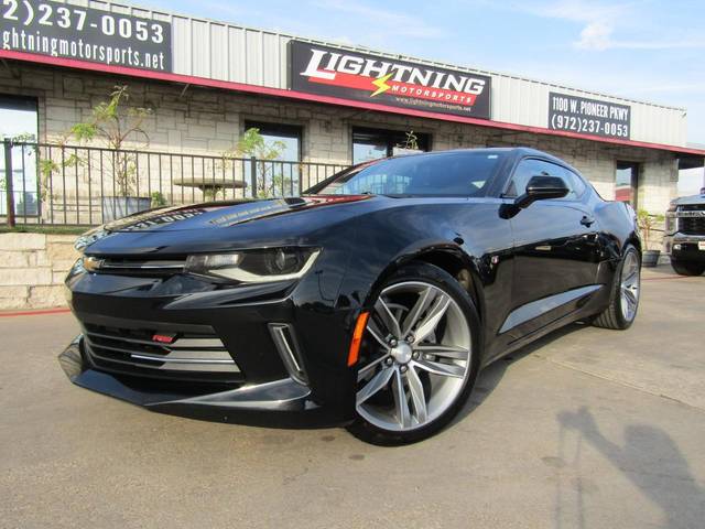 2016 Chevrolet Camaro 1LT RWD photo