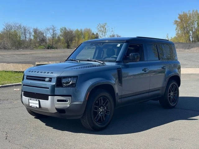 2022 Land Rover Defender 110 SE AWD photo